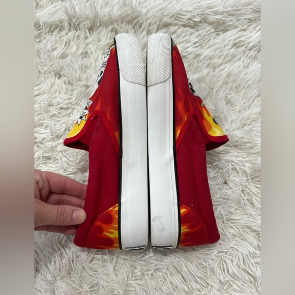 ED HARDY Poppy Red Skull Tattoo You Slip On Shoes - size 10 - Picture 10 of 11